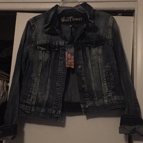 Jean jacket - Picture 1 of 2